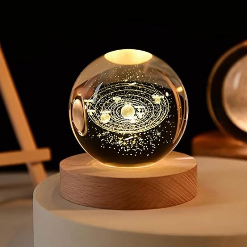 3D Moon Crystal Ball – The Perfect Gift for Loved Ones