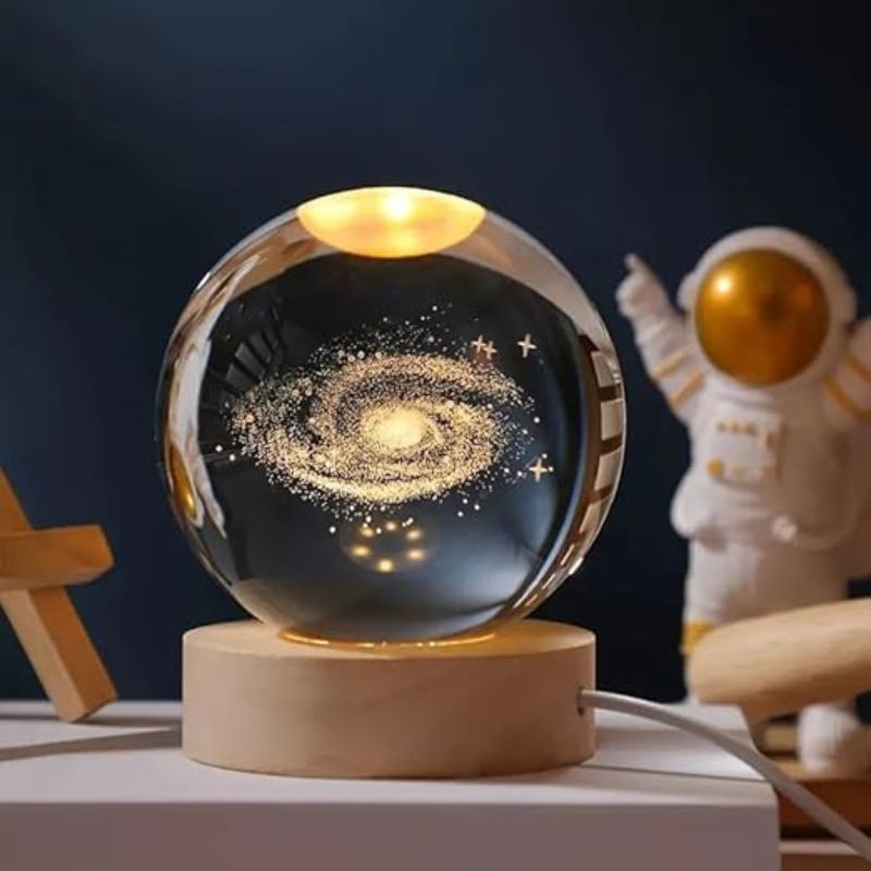 3D Moon Crystal Ball – The Perfect Gift for Loved Ones