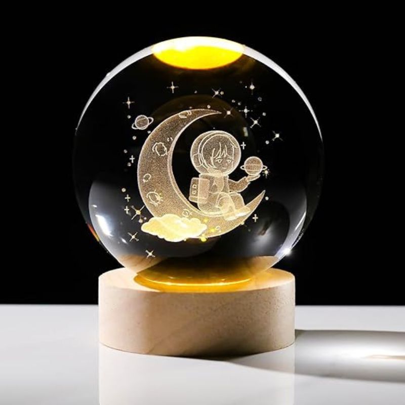 3D Moon Crystal Ball – The Perfect Gift for Loved Ones